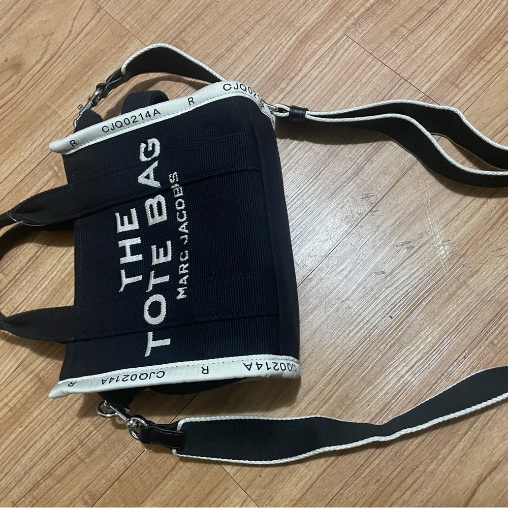 Marc Jacobs - THE JACQUARD
SMALL TOTE BAG